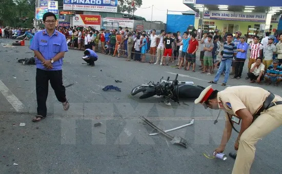 Vụ TNGT nghiêm trọng ở Bình Dương: Do lái xe khách chạy quá tốc độ