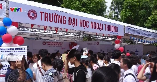 Gần 80 trường ĐH, CĐ tham gia Ngày hội Tư vấn xét tuyển 2017 tại Hà Nội