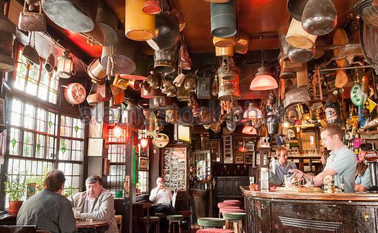 Anh: Lo ngại văn hóa pub dần biến mất do tác động của kinh tế