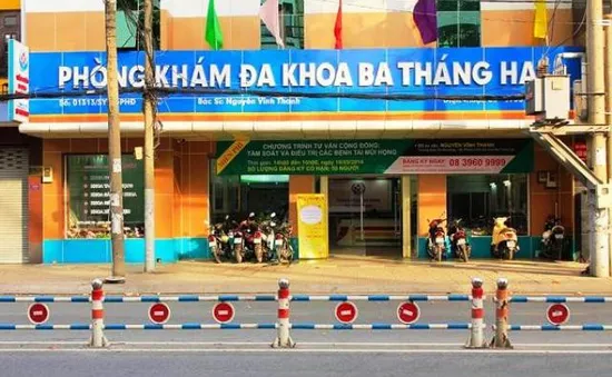 Thêm 2 phòng khám có bác sĩ người nước ngoài bị rút giấy phép