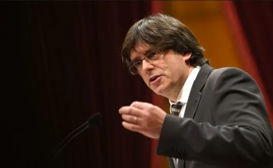 Tòa án Tây Ban Nha ngăn chặn ông Puigdemont được bầu lại