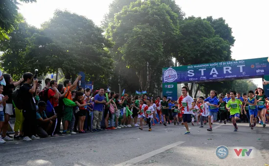 ẢNH: Sôi nổi giải Marathon Quốc tế Di sản Hà Nội 2018