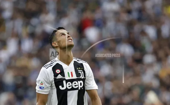 Danh thủ Cristiano Ronaldo lên tiếng vụ bị tố cáo cưỡng hiếp