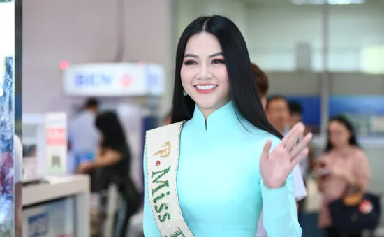 Nguyễn Phương Khánh giản dị trở về nước sau khi đăng quang Hoa hậu Trái đất - Miss Earth 2018