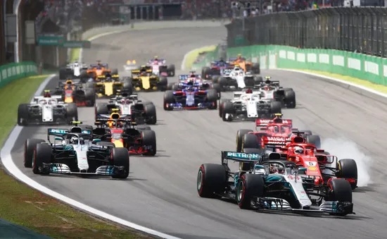 Đua xe F1: Lewis Hamilton giành chiến thắng ở Brazil GP 2018