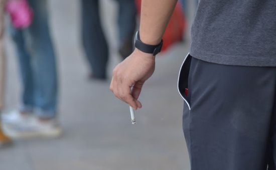 Từ 15/11, phạt tới 500.000 đồng nếu hút thuốc lá tại nơi bị cấm
