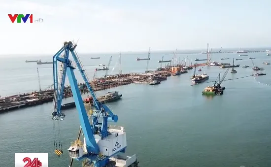 Nhận chìm vật chất nạo vét cảng Dung Quất: Sử dụng công nghệ tàu hút bụng xả đáy