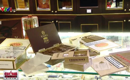 Hà Nội: Tịch thu 170 điếu cigar không rõ nguồn gốc