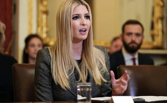 Dùng thư điện tử cá nhân làm việc công, Ivanka Trump bị điều tra