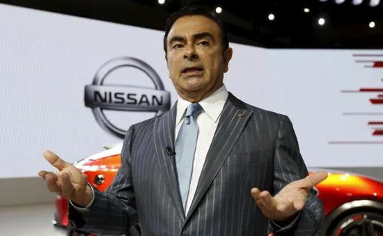 Nissan cách chức Chủ tịch Carlos Ghosn