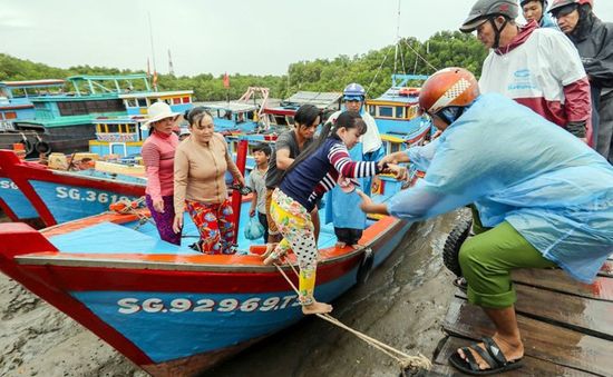 Bình Thuận ứng phó với bão số 9 trong đêm