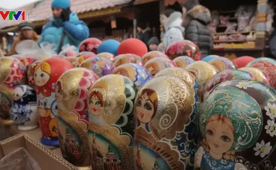 Làng nghề truyền thống Nga đau đầu vì hàng Trung Quốc