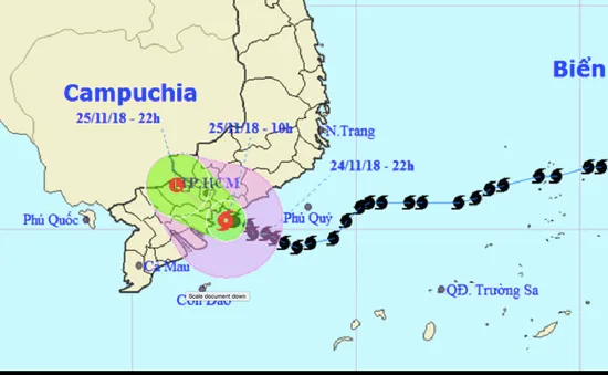 Bão số 9 đổ bộ với sức gió 60-90 km/h, nhiều nhà bị sập