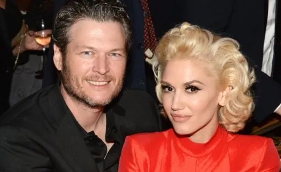 Blake Shelton mở đầu Giáng sinh với ca khúc kết hợp cùng bạn gái