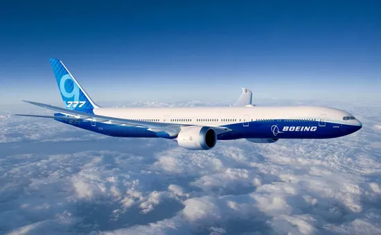 Boeing ra mắt máy bay thương mại có thể bay hơn nửa vòng Trái đất