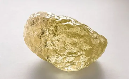 Kim cương màu vàng 552 carat "siêu" hiếm