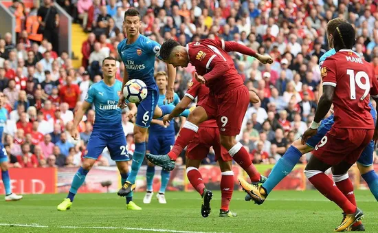 Huyền thoại Arsenal rơi lệ sau màn thua tan nát Liverpool