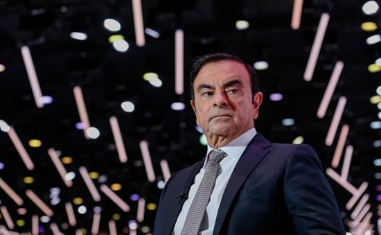 Cựu Chủ tịch Nissan Motor Carlos Ghosn đối mặt với cáo buộc mới