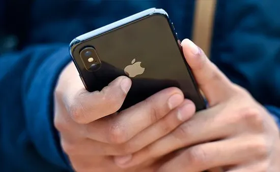 Chuyện lạ có thật: Vờ mất cắp để 'lên đời' iPhone miễn phí suốt 5 năm