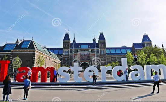 Hà Lan dỡ bỏ biểu tượng nổi tiếng “I amsterdam”