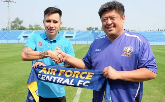 Rời Becamex Bình Dương, Michal Nguyễn sang Thái League thi đấu