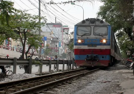 Đường sắt Hà Nội chạy thêm tàu Hà Nội - Lào Cai