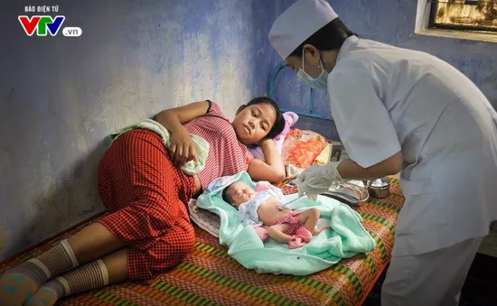 Tăng cường công tác đảm bảo sinh đẻ an toàn cho bà mẹ và trẻ sơ sinh