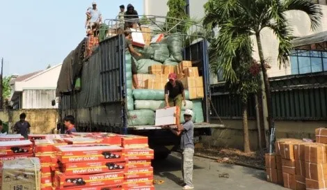 Kon Tum: Phát hiện 290 hộp thuốc tân dược không rõ nguồn gốc