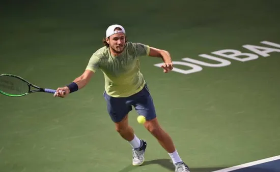 Lucas Pouille vào chung kết giải Dubai Tennis Championships