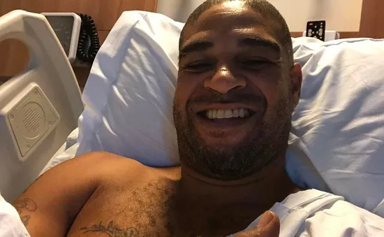 Adriano bác tin đồn tự sát