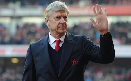 Hàng loạt CLB chèo kéo HLV Wenger