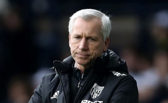 CHÍNH THỨC: West Brom sa thải HLV Alen Pardew