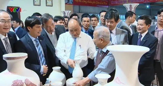 Thủ tướng kêu gọi người tiêu dùng sử dụng những sản phẩm tinh hoa văn hóa Việt