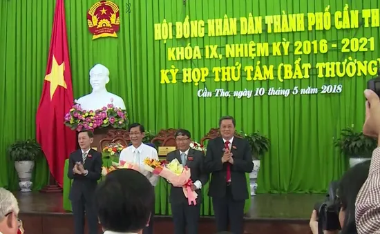 Cần Thơ họp bất thường thay đổi nhân sự UBND thành phố