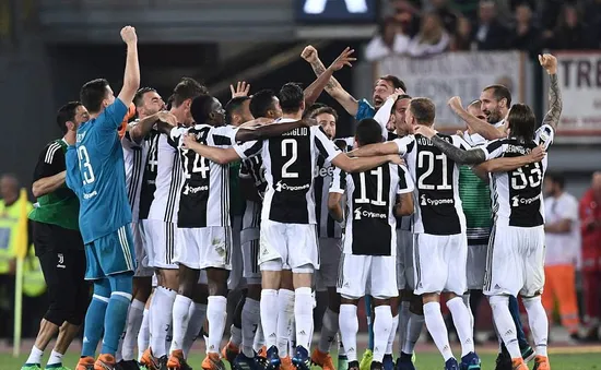 Juventus giành chức vô địch Serie A lần thứ 7 liên tiếp