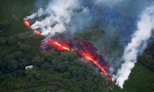 Xuất hiện vết nứt núi lửa mới ở Hawaii, Mỹ