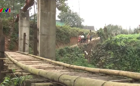 Cầu tạm mất an toàn ở Thái Nguyên