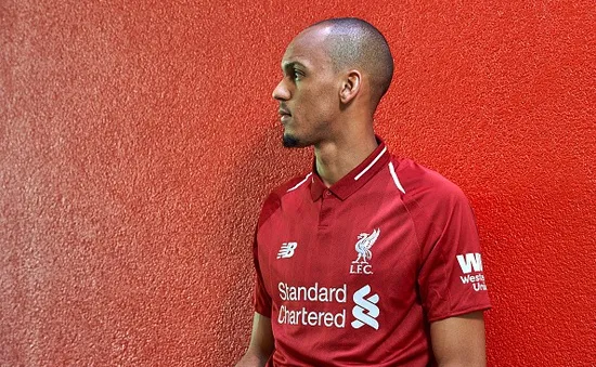 Lý do nào khiến Liverpool giành được Fabinho trước mũi Man Utd?