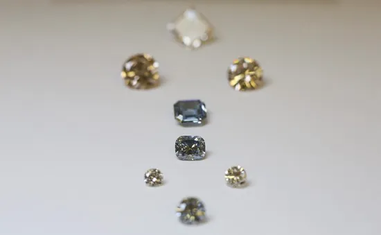 De Beers dự kiến bán kim cương phát triển trong phòng thí nghiệm