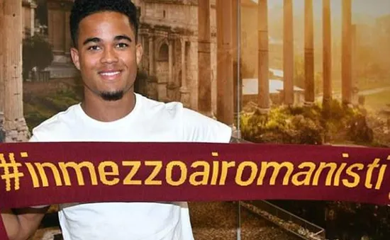 “Cãi” cha, Kluivert con rời quê sang Roma