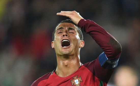 Chính thức: C.Ronaldo cúi đầu nhận tội trốn thuế, chấp nhận án phạt 2 năm tù treo ở TBN