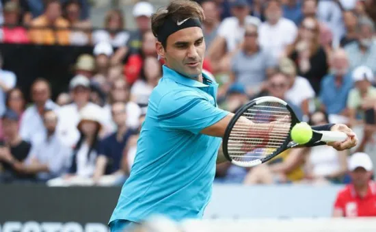 Bán kết Stuttgart mở rộng 2018: Ngược dòng thắng Nick Kyrgios, Roger Federer trở lại ngôi số 1 thế giới