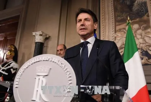 Ông Giuseppe Conte tuyên thệ nhậm chức Thủ tướng Italy