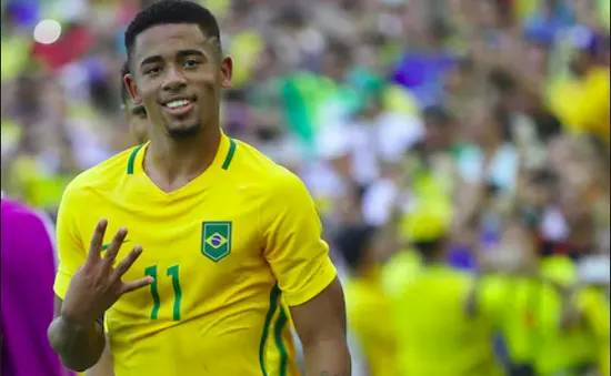 Gabriel Jesus: Bước từ vỉa hè Sao Paulo ra thảm cỏ Moscow