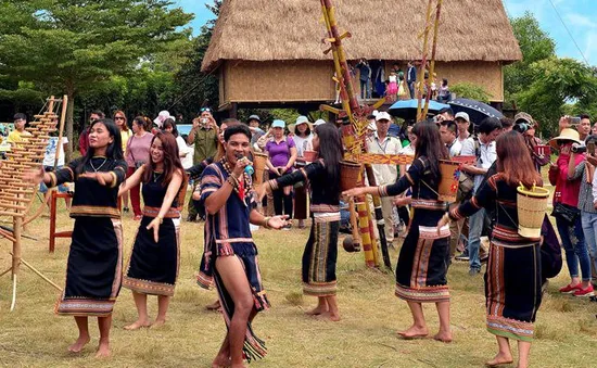 "Lời ru từ đại ngàn Tây Nguyên" diễn ra suốt tháng 6/2018