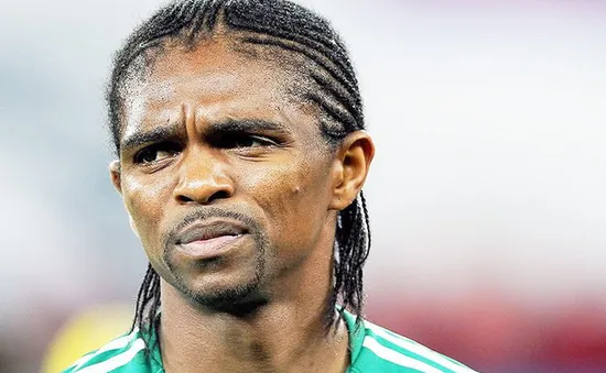 Nwankwo Kanu bị trộm "viếng thăm"