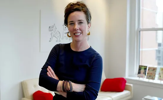 Nhà thiết kế nổi tiếng Kate Spade treo cổ tự tử bằng khăn tại nhà riêng