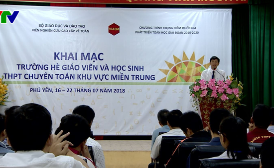 Khai mạc Trường hè Toán học khu vực miền Trung