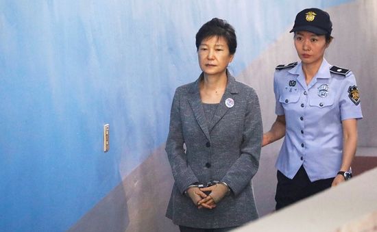 Tuyên phạt thêm 8 năm tù giam đối với cựu Tổng thống Hàn Quốc Park Geun-hye