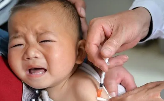 Trung Quốc chấn động vì bê bối vaccine kém chất lượng cho trẻ sơ sinh